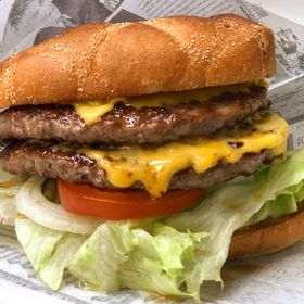 Kom innom for nydeleg hamburger på Hafslo Bilsenter